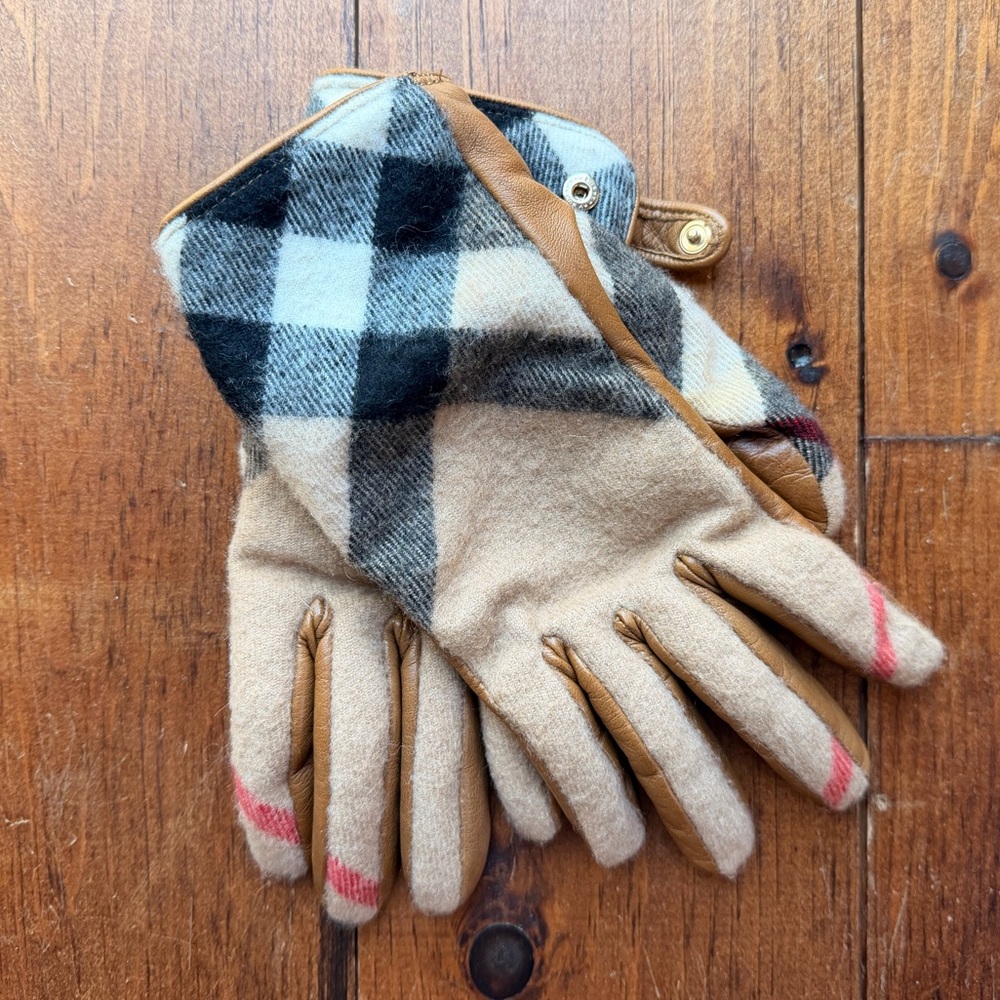 Burberry Leather Cashmere Check Gloves Size 6-7 / Medium